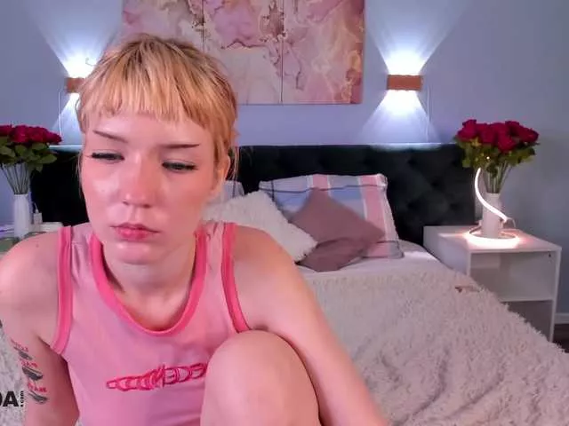 Lina-blueeyed from BongaCams