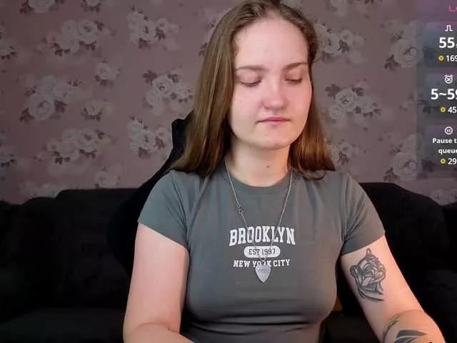 Girls: try live performances with matured performers, from dancing to quirks, in a variety of beautiful sex cams.