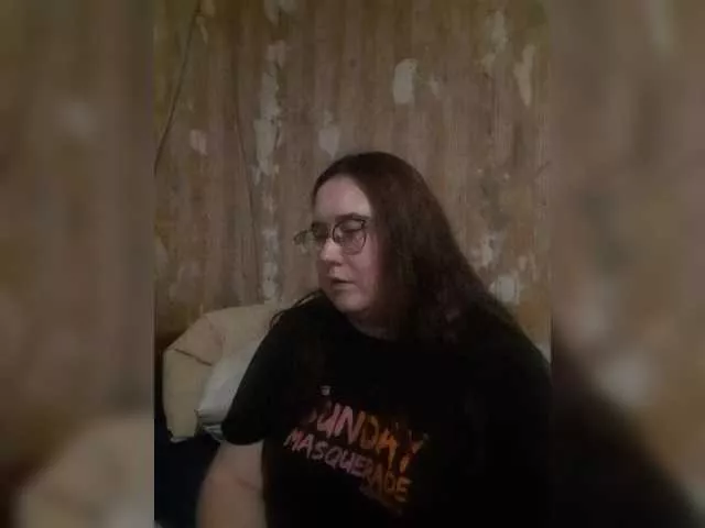 Linavia from BongaCams