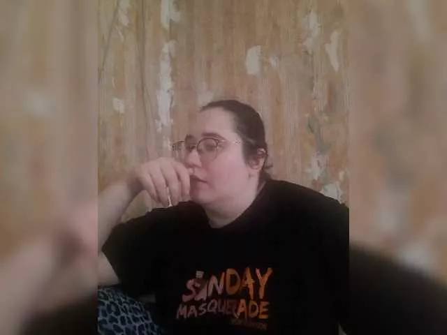 Linavia from BongaCams