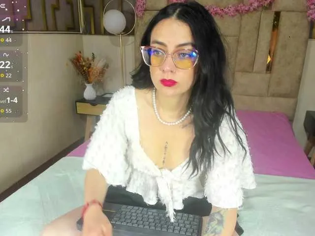 Lis-rouse from BongaCams