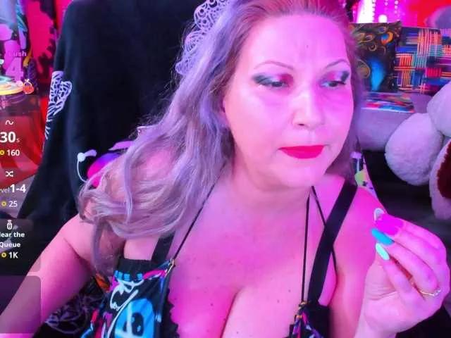 Girls: try live performances with matured performers, from dancing to quirks, in a variety of beautiful sex cams.