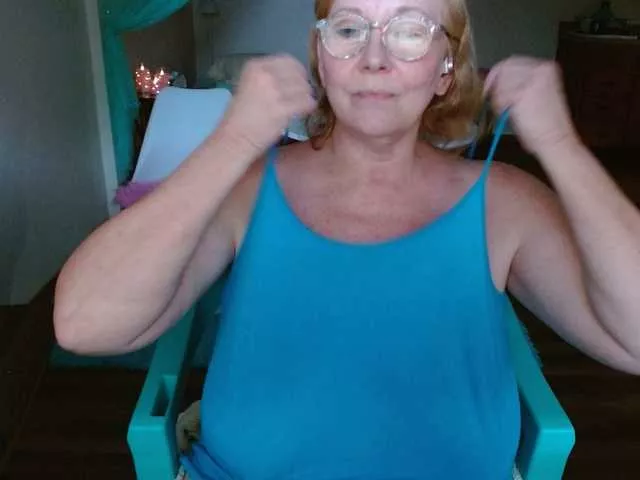 LisaLinny from BongaCams