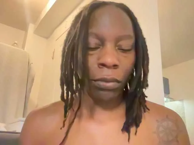 Littyleesh1 from BongaCams