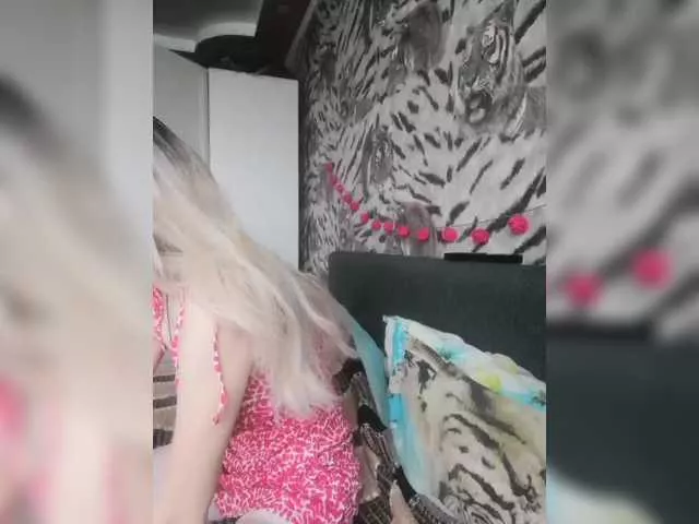 LizBetty from BongaCams