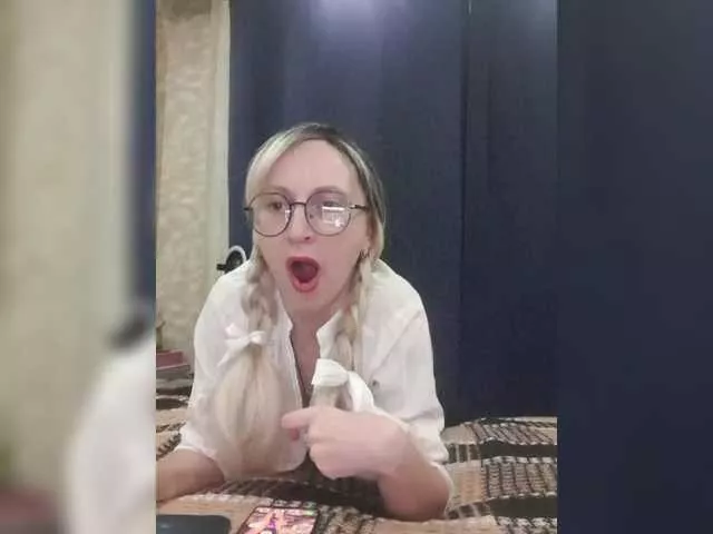 LizBetty from BongaCams