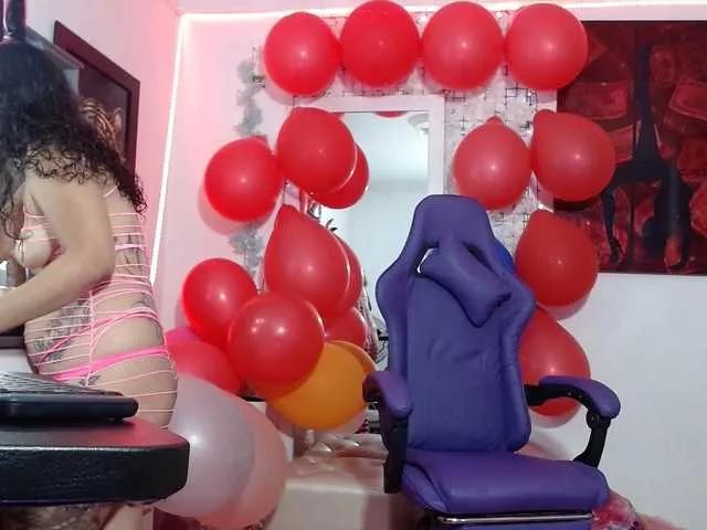 lola-fiery from BongaCams