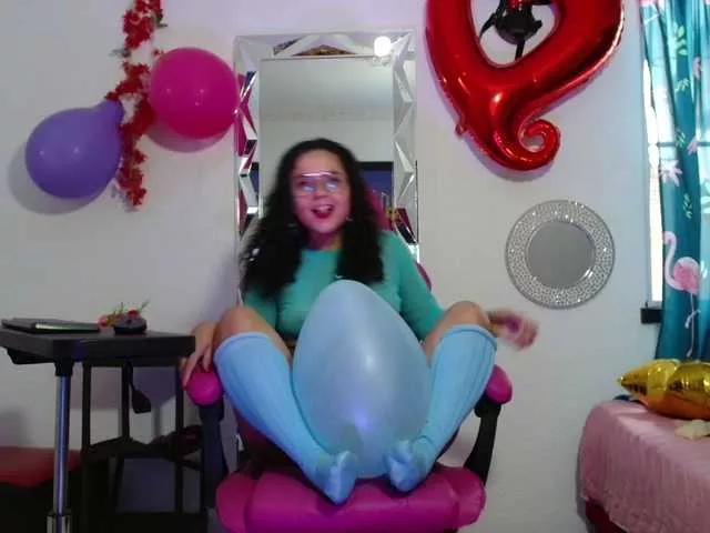 lola-fiery from BongaCams