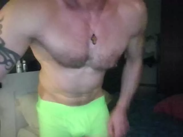 LolaLee from BongaCams