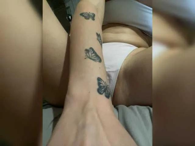 Lolichka20 from BongaCams