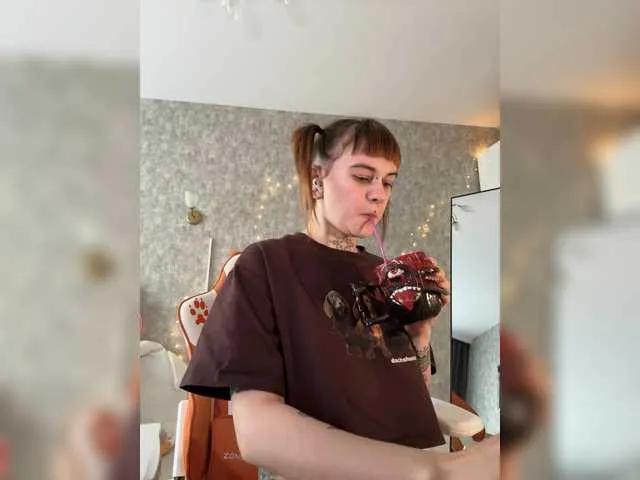 LolyMolly from BongaCams