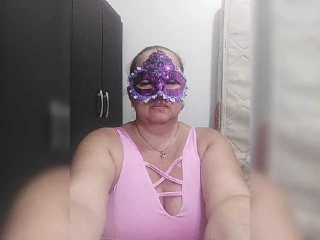 LolytaWOMAN from BongaCams