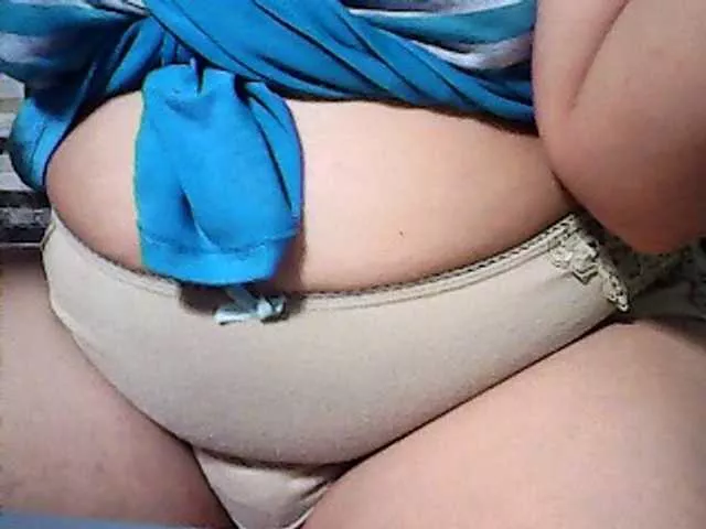 Lovelyshantal from BongaCams