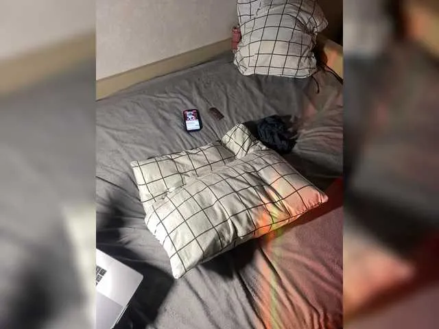 Lovemilss from BongaCams is Freechat