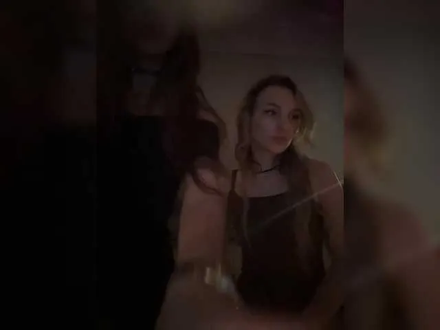 Lunaluxseri from BongaCams is Freechat