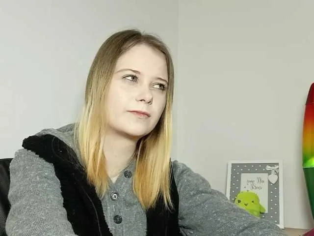 LydiaAngel from BongaCams is Freechat