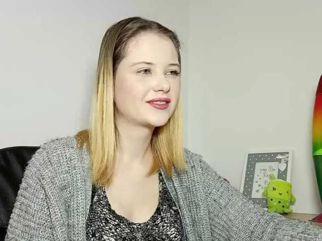 LydiaAngel from BongaCams is Freechat