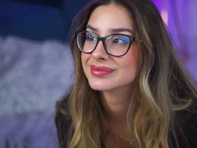 MaddieBryggs from BongaCams is Freechat