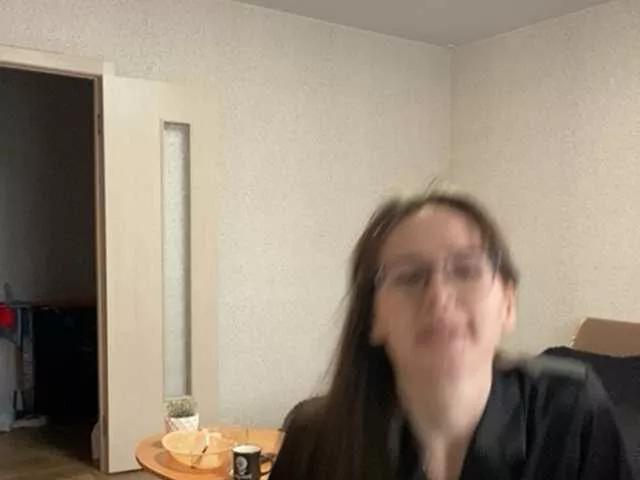 MamiMango from BongaCams