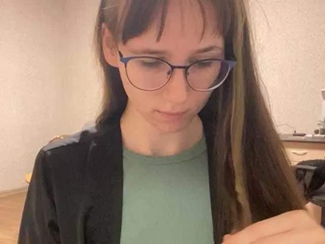 MamiMango from BongaCams