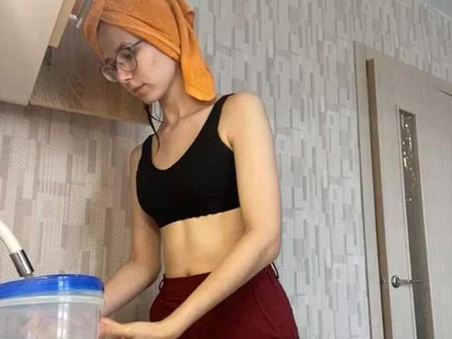 MamiMango from BongaCams