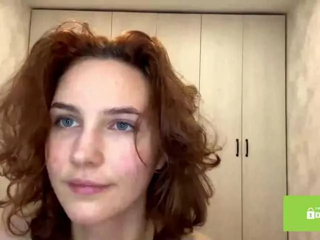 MaxieDungy from BongaCams