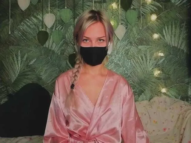 Meeeeow from BongaCams