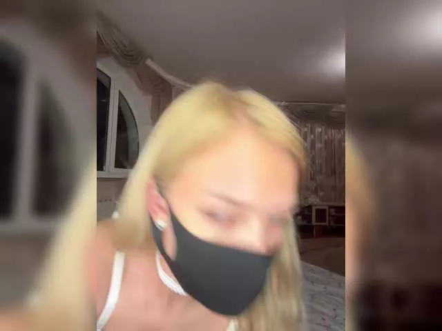 Meeeeow from BongaCams