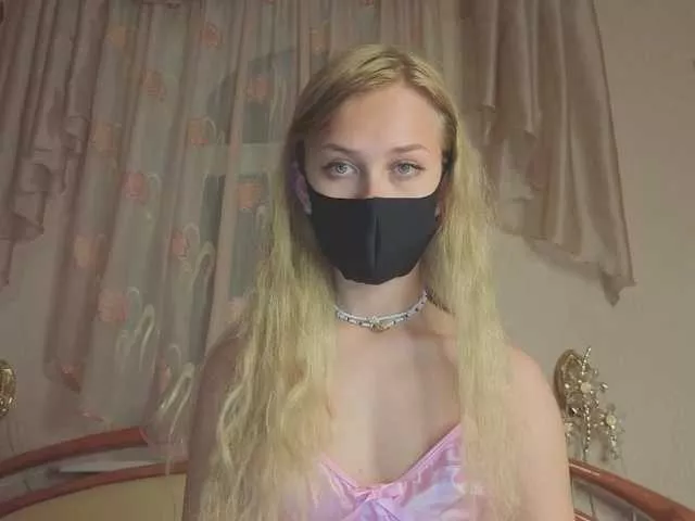 Meeeeow from BongaCams