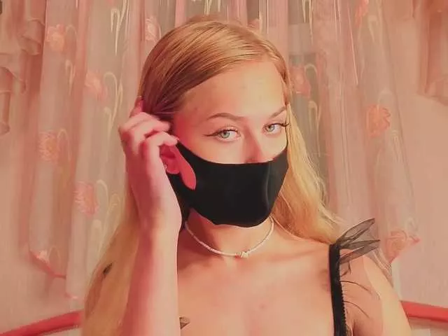 Meeeeow from BongaCams