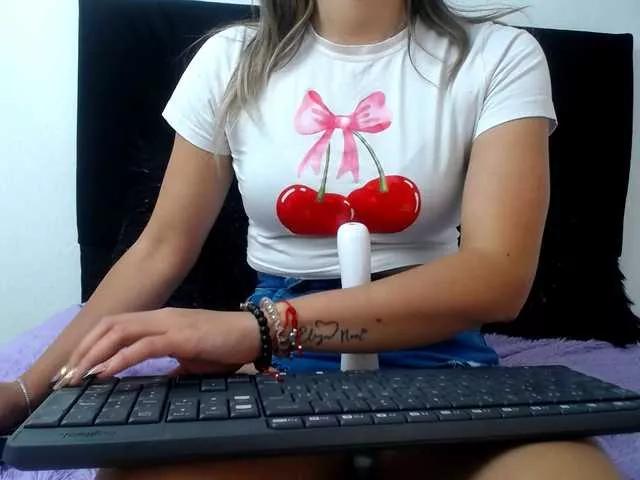 Girls: try live performances with matured performers, from dancing to quirks, in a variety of beautiful sex cams.