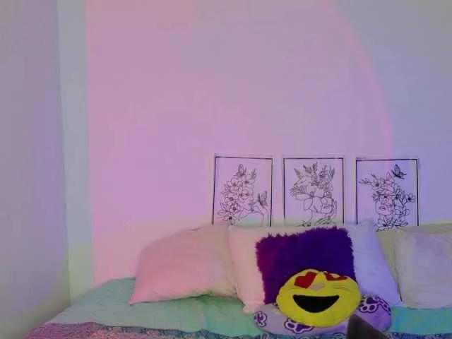MIA-1L from BongaCams is Freechat