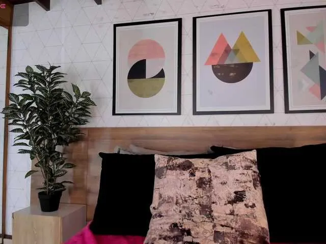 MiaKay from BongaCams