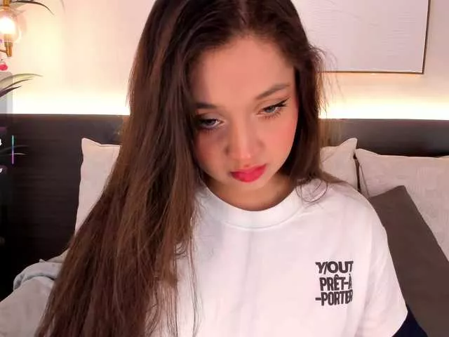 MiaKay from BongaCams