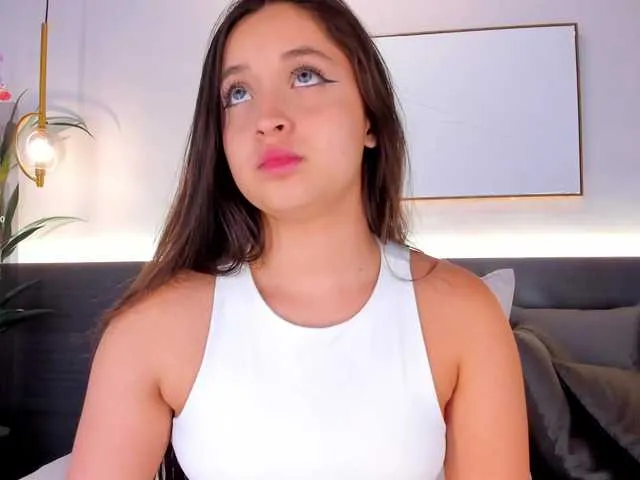 MiaKay from BongaCams