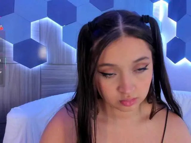 MiaKay from BongaCams