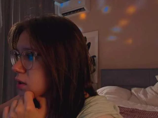 MiaLuw from BongaCams is Freechat