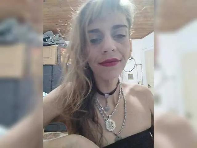 Mila-27 from BongaCams is Freechat