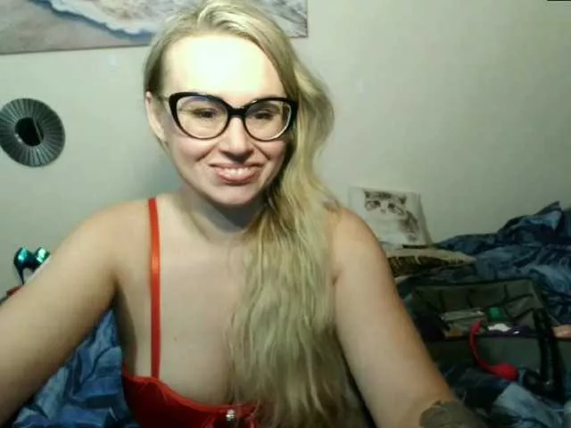 MilfBerthena from BongaCams