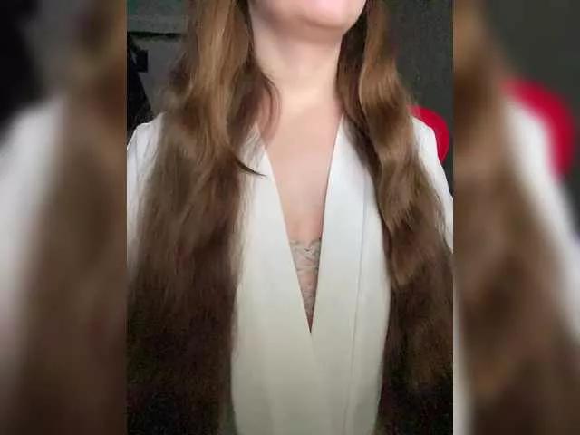 mini0ly from BongaCams