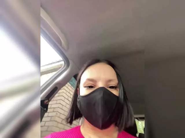 Mini0Melloo from BongaCams