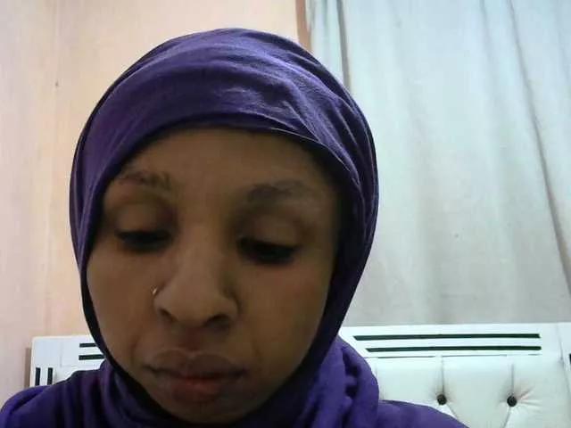 misskatrinah002 from BongaCams