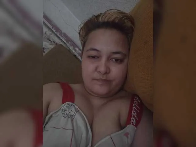 Molly-Janette from BongaCams