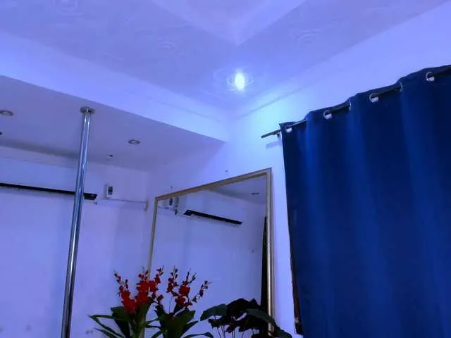 nahomy-ryans from BongaCams is Freechat