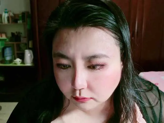 Nanasmile from BongaCams