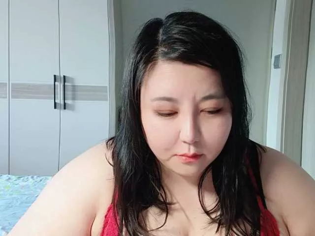 Nanasmile from BongaCams