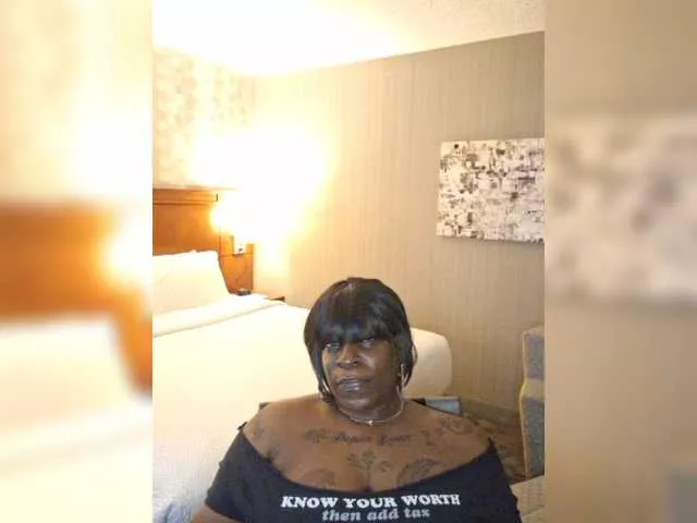 NanichocXXX from BongaCams