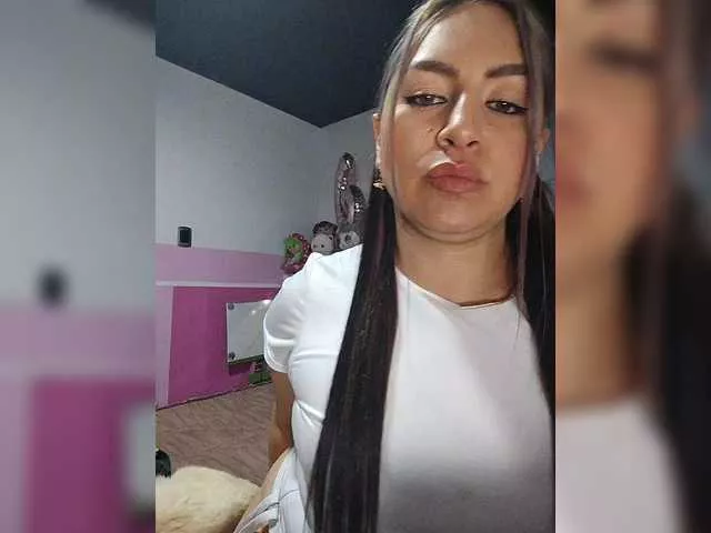 Natagold0 from BongaCams