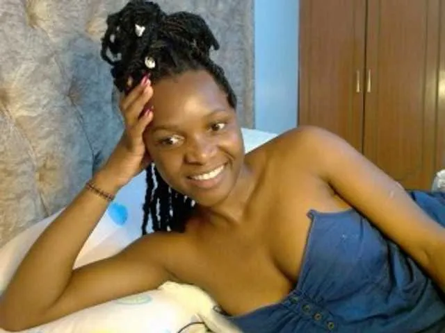 Naughty-Girl17 from BongaCams