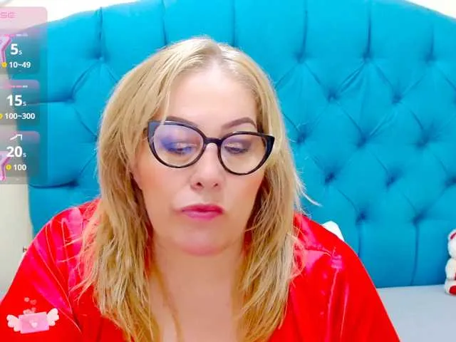 Nayla-Garner from BongaCams